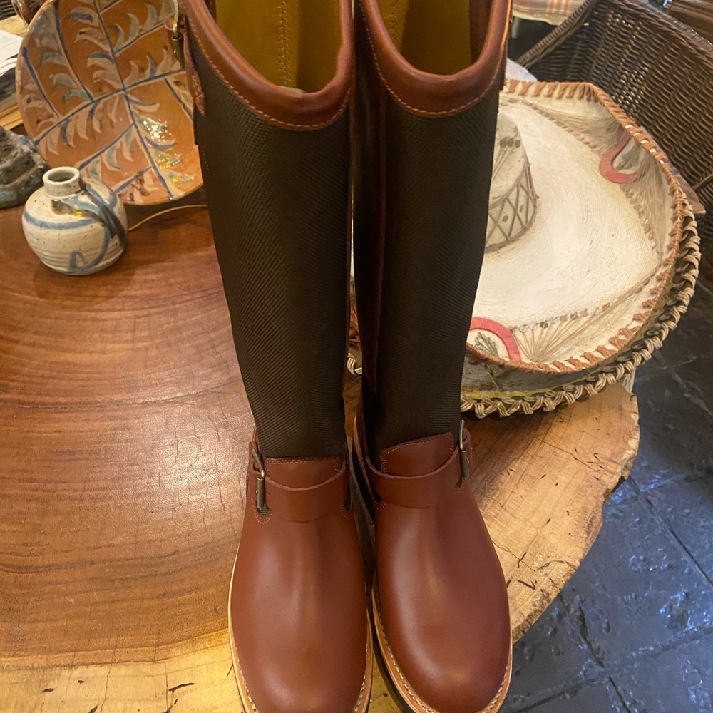 Brand new Chippewa snake boots, never worn, with tags, no box, size 8.5 unisex
